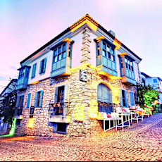 Alaçatı Beyaz Kapı Otel